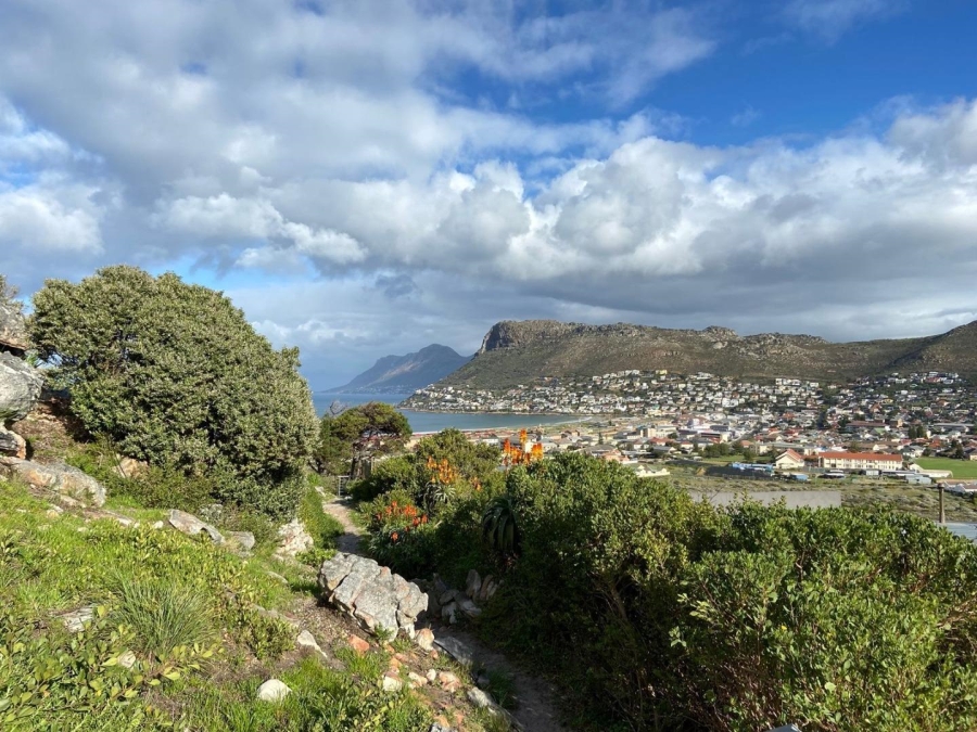 1 Bedroom Property for Sale in Clovelly Western Cape
